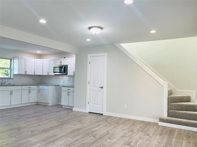 Photo - 1032 Hoke Smith Dr