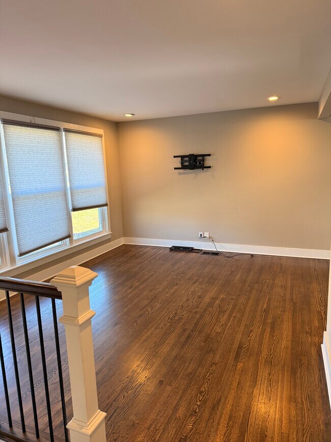 Photo - 237 Eisenhower Dr