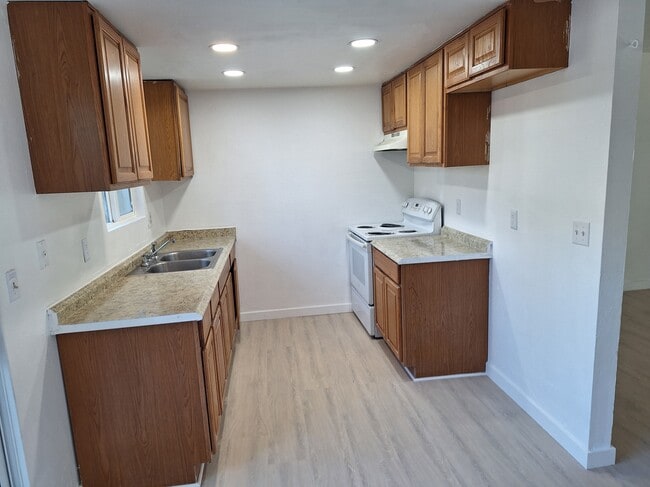 Photo - 110 Ponce De Leon Ave