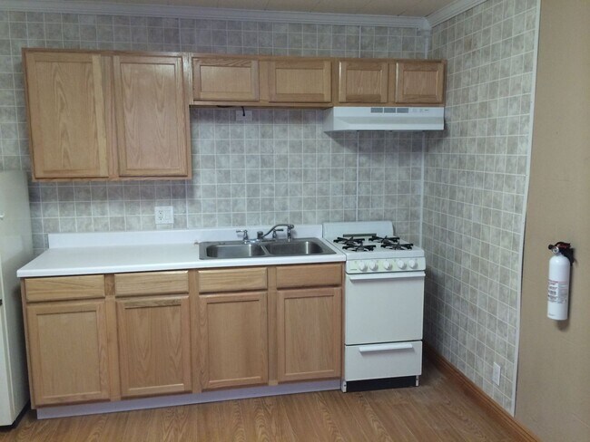 Photo - 372-374-374 Arch St Unidad C