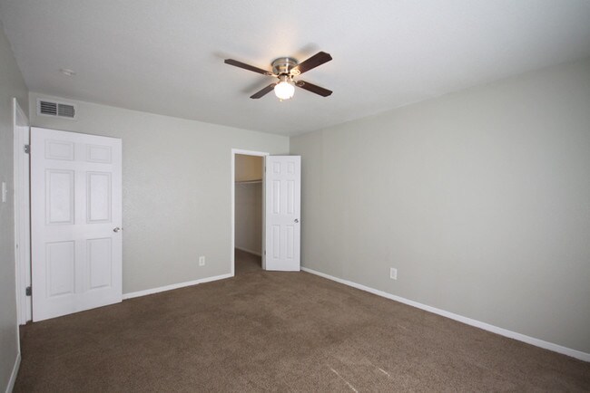 Photo - Dover Apartments