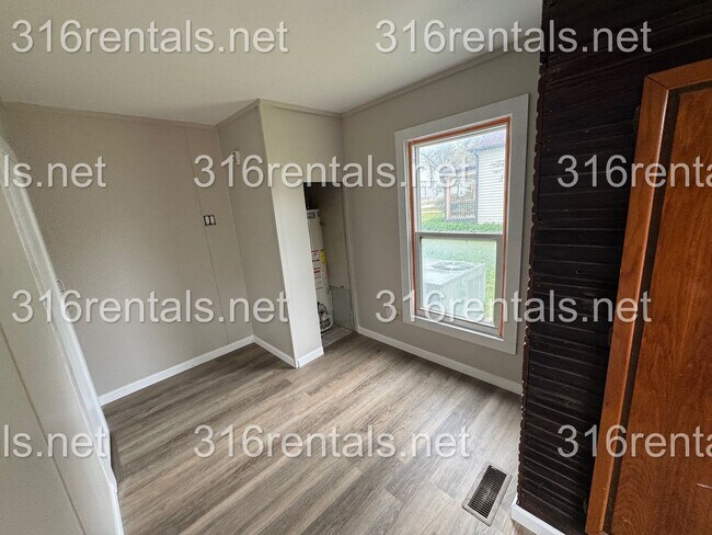 Photo - $850 - 2 bed 1 bath - single family home