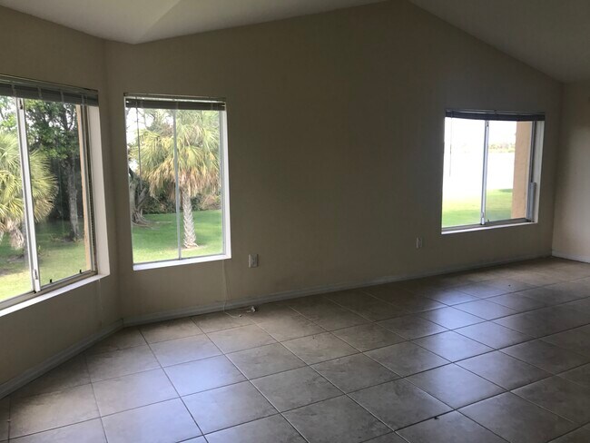 Photo - 2667 NW 33rd St Unit 2412