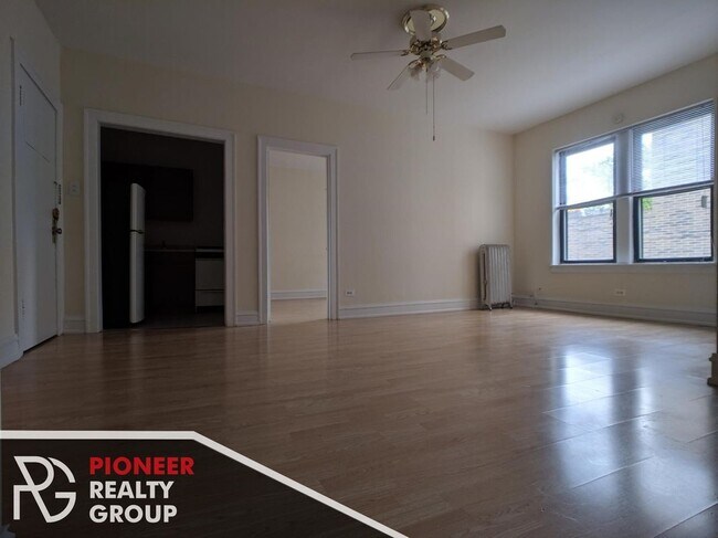 Photo - 4851 N Damen Ave Unidad 4851-BN