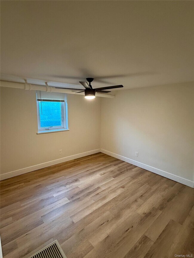 Photo - 54 S Kensico Ave Unit BSMT