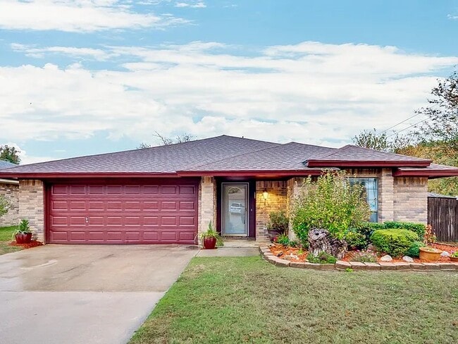 Photo - 515 Anice Ln