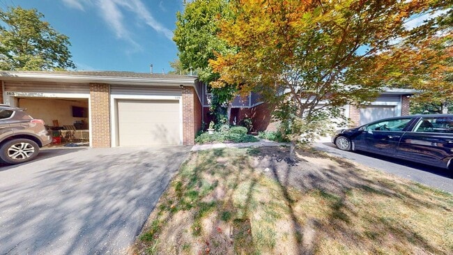 Building Photo - 159 Corbins Mill Dr Rental