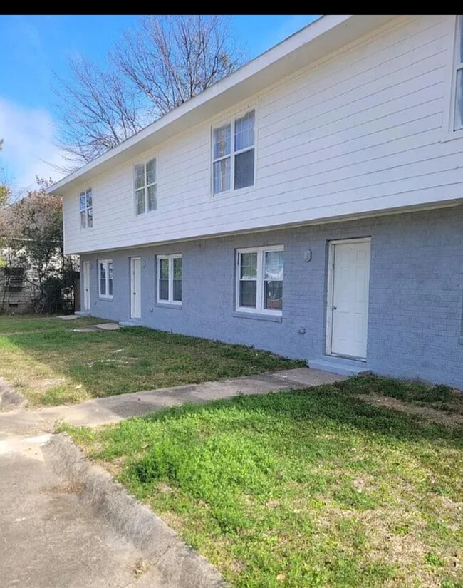 Photo - 347 Grant Ave