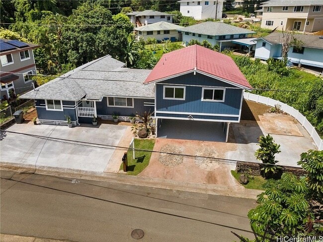Photo - Upstairs 2 bedroom duplex in Kaneohe! 2 parking!