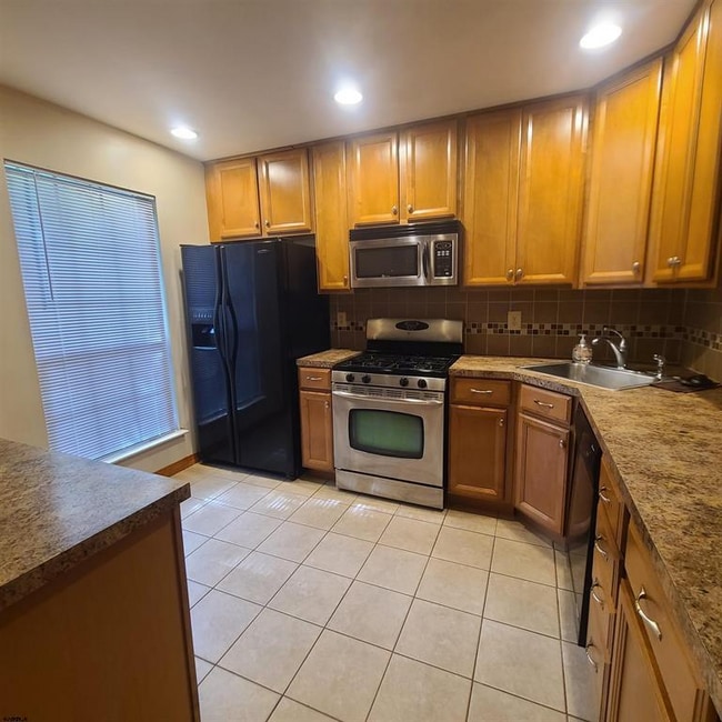 Photo - 78 Cheshire Dr