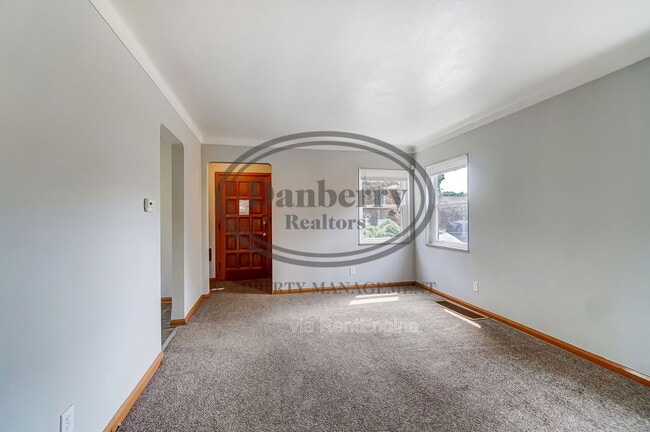 Photo - 347 Darrow Ave