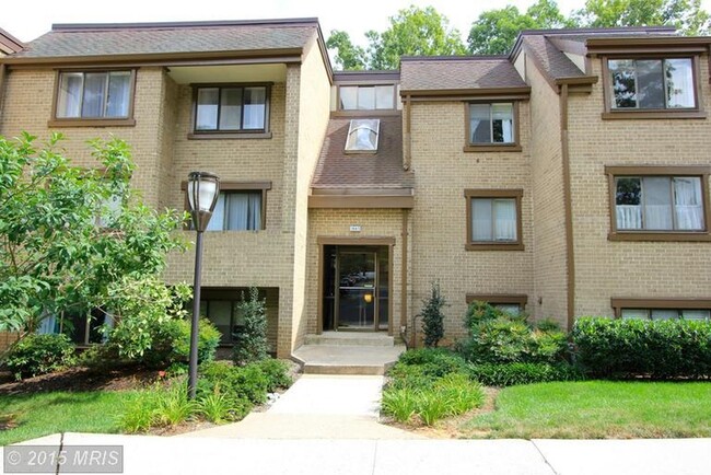 Photo - 1641 Parkcrest Cir Condo Unit 301