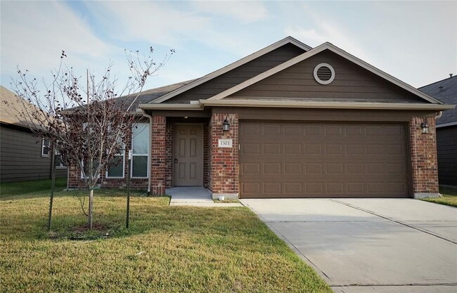Photo - 1303 Kaliste Meadow Dr House