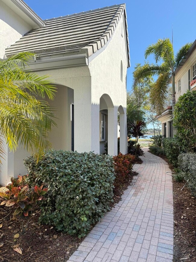 Building Photo - 233 Evergrene Pkwy