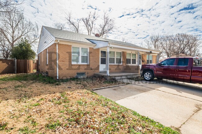 Photo - 2042 S Pinecrest St