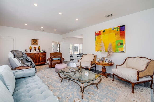 Photo - 1036 Hi Point St Unit 1034