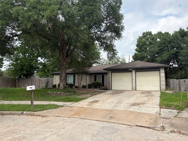 Building Photo - 7103 Stoney River Dr