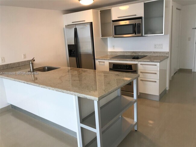 Photo - 185 SW 7th St Unit 2805