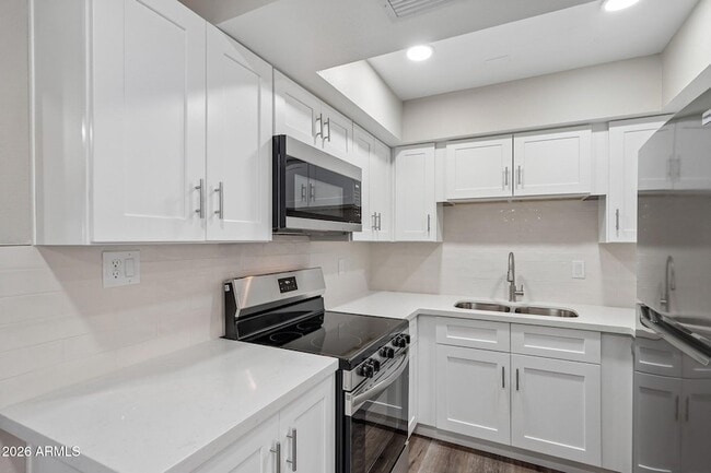 Photo - 6721 E McDowell Rd