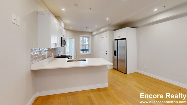 Building Photo - 161 Allston St Unit 10