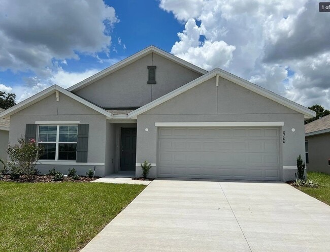 Building Photo - **AVAILABLE AUGUST 1** Charming 4-Bedroom ... Rental