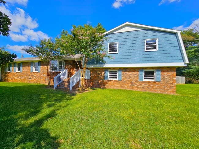 Building Photo - 1198 Holly Springs Rd Rental