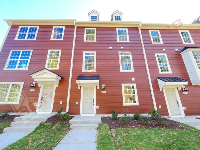 Building Photo - Beautiful brand new 3-Story Townhome | 4 B...