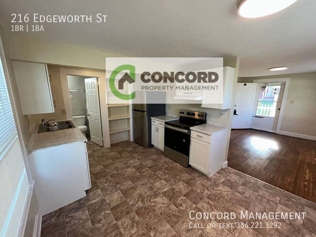 Photo - 216 Edgeworth St