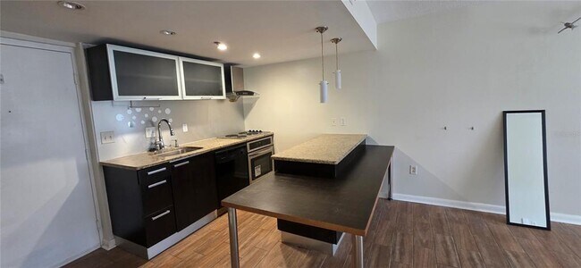 Photo - 701 S Madison Ave Unit 407