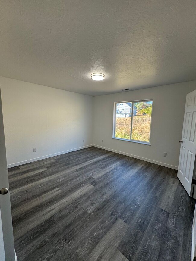 Photo - GEAW4 Unit 486