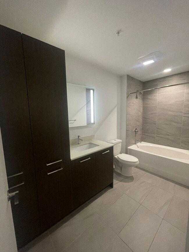 Photo - 480 NE 29th St Unit B3