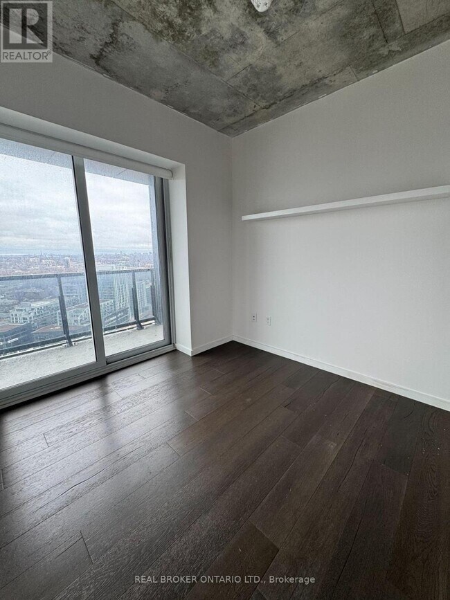 Photo - 170 Bayview Ave Unité 2604