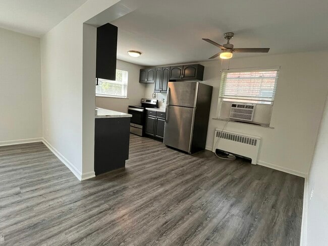 Photo - 3672 Brotherton Rd