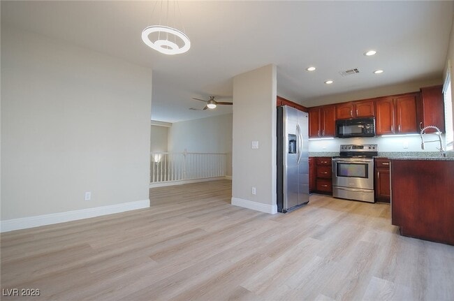 Building Photo - 8405 Tiger Woods Ave