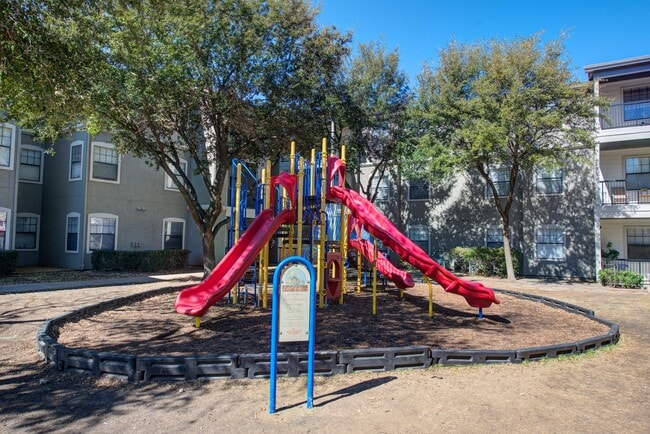 Photo - Trailside at Trinity Forest
