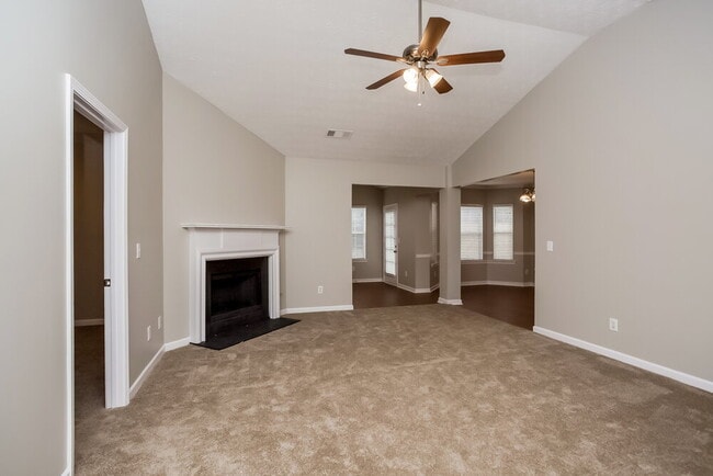 Photo - 5275 Yellow Pine Dr