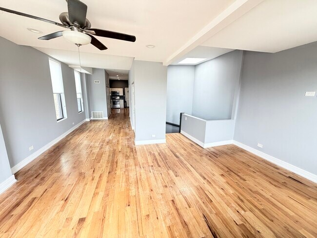 Photo - 113 S Paulina St Unidad 3F