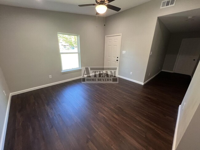 Photo - Remodeled 2 Bed 1 Bath in Mabank