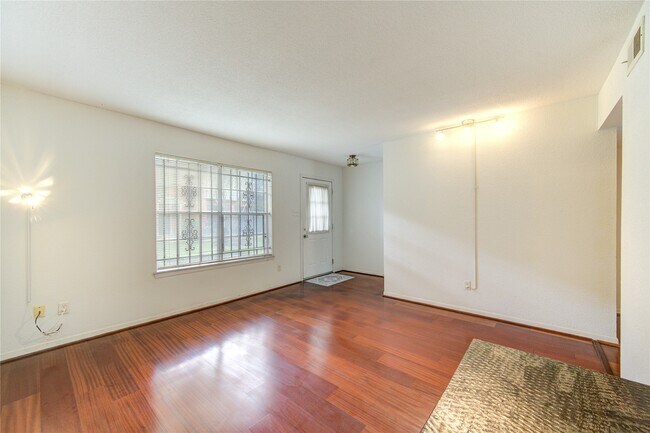 Photo - 10363 Briar Forest Dr