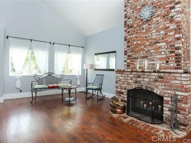 Photo - 9319 Rowell Ave