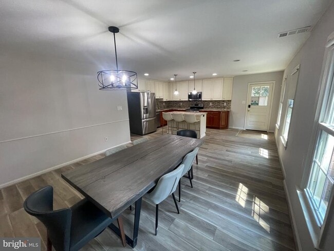 9609 Barkston Ct
