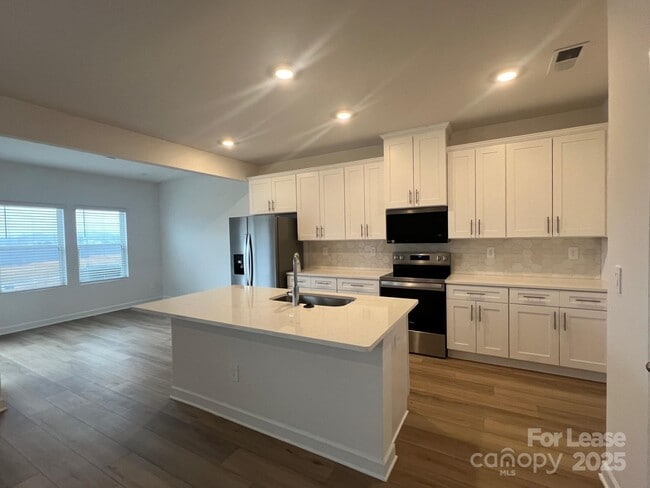 Photo - 1432 Wildflower St