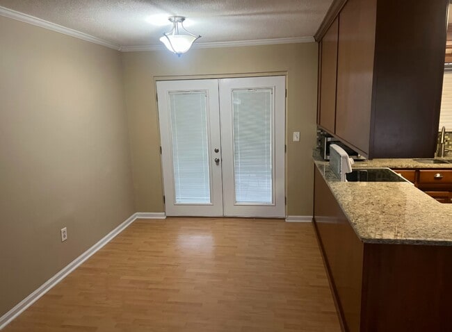 Photo - 1802 Marion Dr