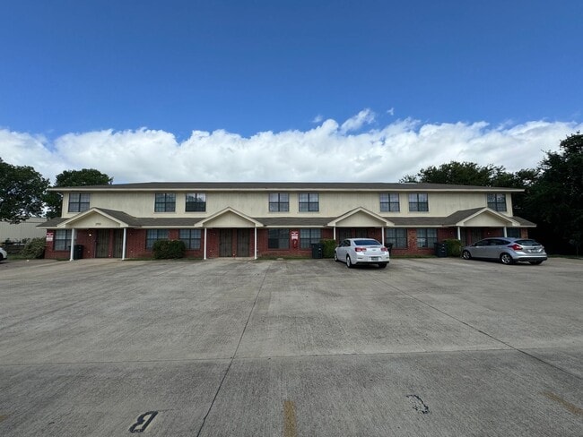 Building Photo - 3701 Ys Pak Ct Rental