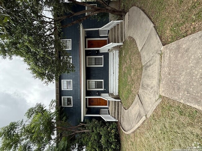 Building Photo - 310 Natalen Ave Rental