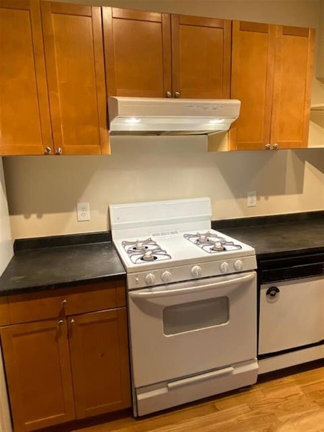 Photo - 878 Massachusetts Ave Unidad 6