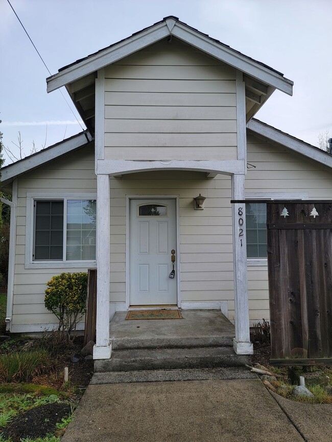 Charming newly updated 2 bedroom 1 bath ho... - Charming newly updated 2 bedroom 1 bath ho... Casa