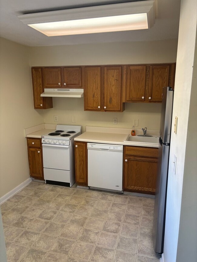 Photo - 2 bedroom near University Place