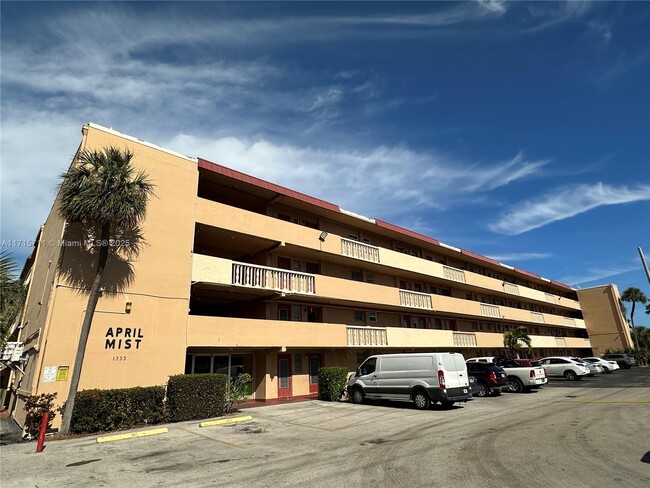 Photo - 1333 E Hallandale Beach Blvd Condominio Unidad 441