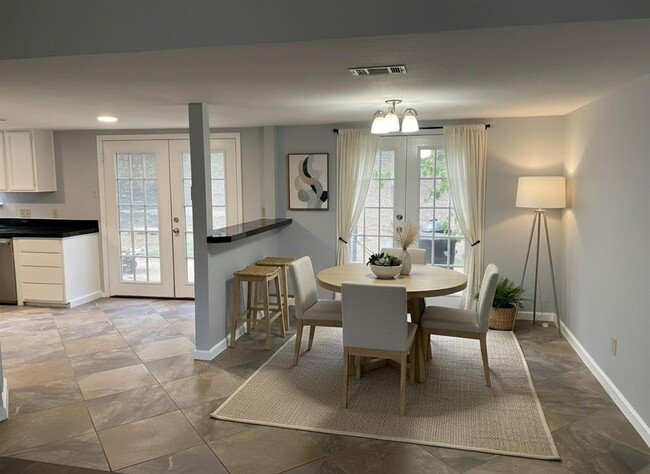 Photo - 8402 Spring Valley Dr